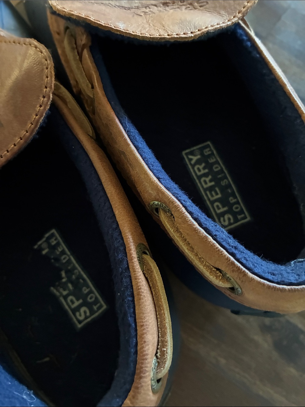 Sperry Black(?) Brown Duck Boat Shoes - 8 - Picture 3 of 5